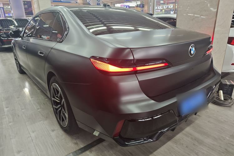 Used BMW 7 Series 2023 735Li M Sport Package Exterior 5