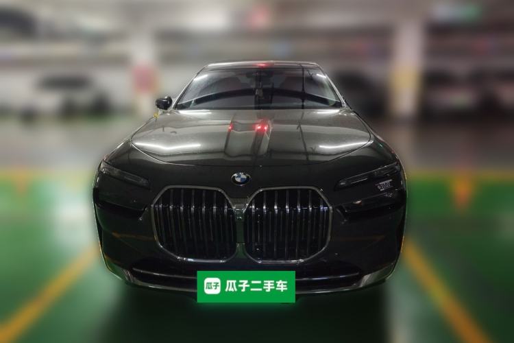 Used BMW 7 Series 2023 735Li Luxury Package Front