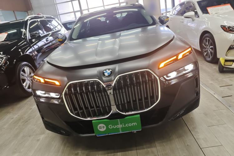 Used BMW 7 Series 2023 735Li M Sport Package Front