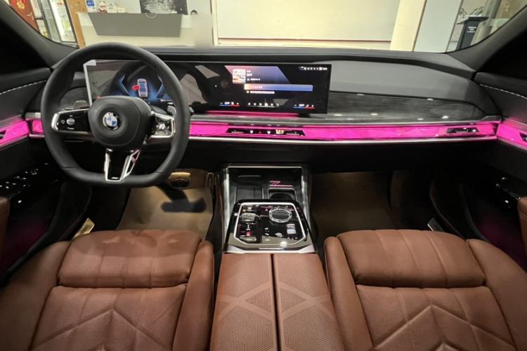 Used BMW 7 Series 2023 740Li Luxury Edition M Sport Package Interior 1