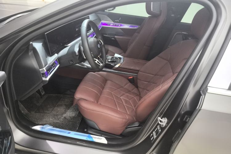 Used BMW 7 Series 2023 740Li Luxury Edition M Sport Package Left Front Seat