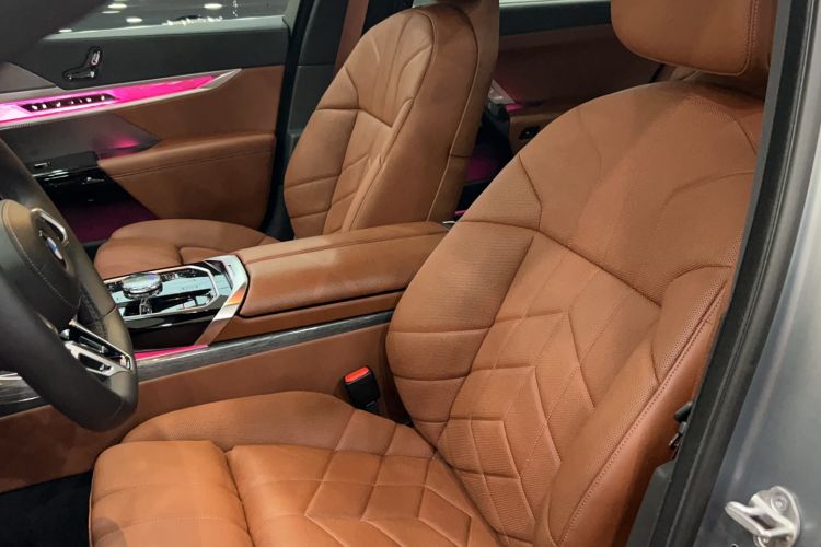 Used BMW 7 Series 2023 740Li Luxury Edition M Sport Package Left Front Seat