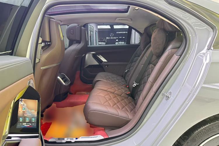 Used BMW 7 Series 2023 735Li M Sport Package Left Rear Seat