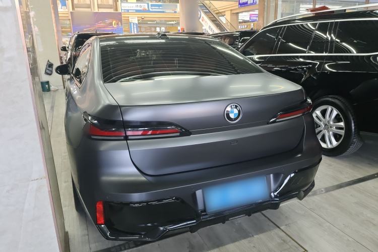 Used BMW 7 Series 2023 735Li M Sport Package Rear Left 45 Deg