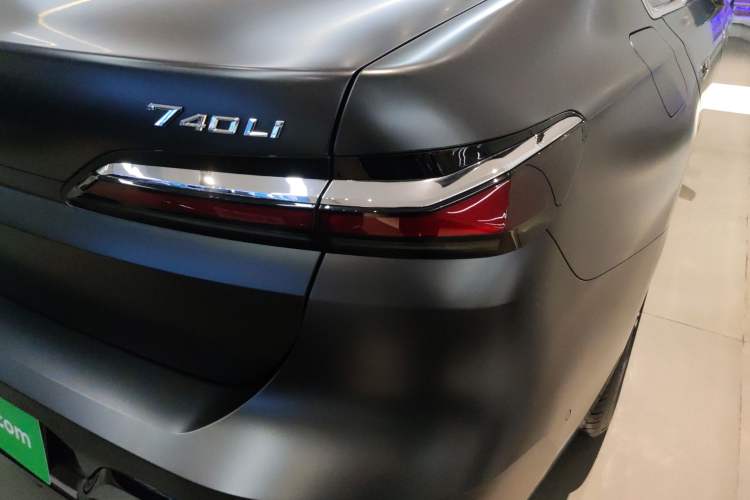 Used BMW 7 Series 2023 740Li Luxury Edition M Sport Package Right Rear Taillight