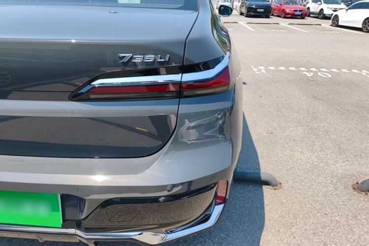 Used BMW 7 Series 2023 735Li M Sport Package Right Rear Taillight