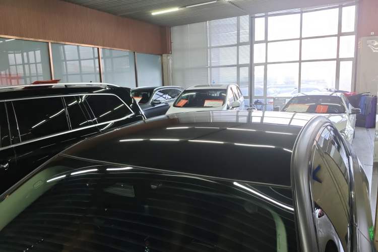 Used BMW 7 Series 2023 735Li M Sport Package Roof