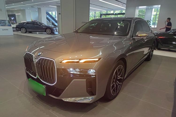 Used BMW 7 Series 2023 735Li M Sport Package Guazi used car, China used car export, Used car for sale, Used  cars, Cheapest cars for sale