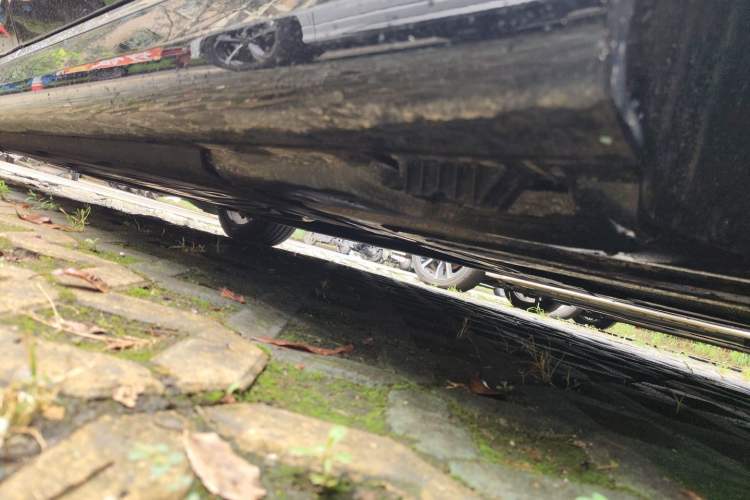 Used BMW 7 Series 2023 735Li Luxury Package Chassis Rear Left