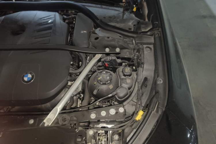 Used BMW 7 Series 2023 Updated 740Li Luxury Package Premium Edition Engine Bay Left