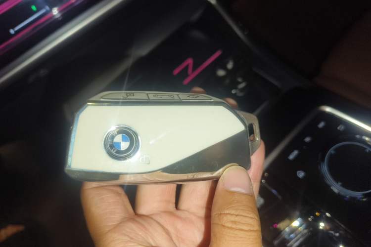 Used BMW 7 Series 2023 Updated 740Li Luxury Package Premium Edition Vehicle Key