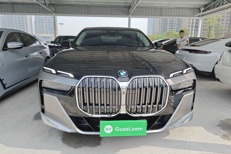 Used BMW 7 Series 2023 735Li M Sport Package Front