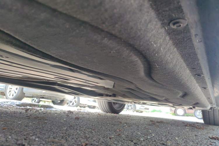 Used BMW 7 Series 2023 735Li M Sport Package Chassis Front Left