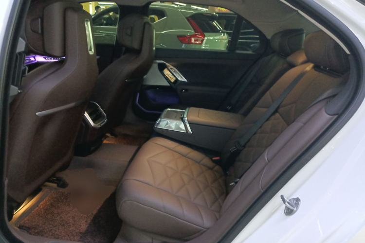 Used BMW 7 Series 2023 735Li Luxury Package Left Rear Seat
