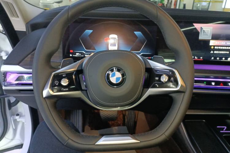 Used BMW 7 Series 2023 735Li Luxury Package Steering Wheel
