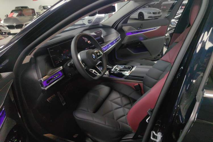 Used BMW 7 Series 2026 Model 740Li Leading-Edge M Sport Package Driver Seat