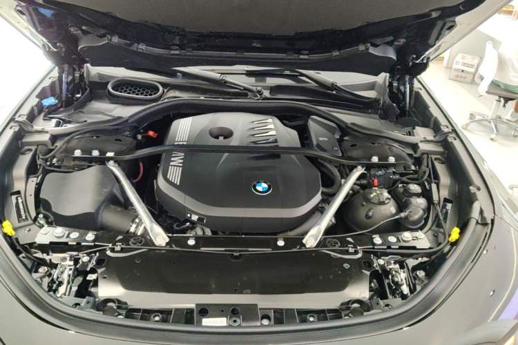 Used BMW 7 Series 2026 Model 735Li M Sport Package Engine Bay