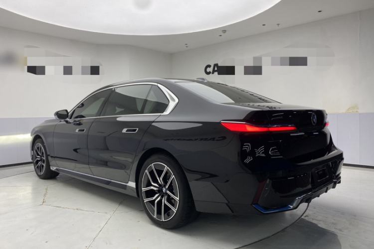 Used BMW 7 Series 2026 Model 735Li M Sport Package Exterior 1