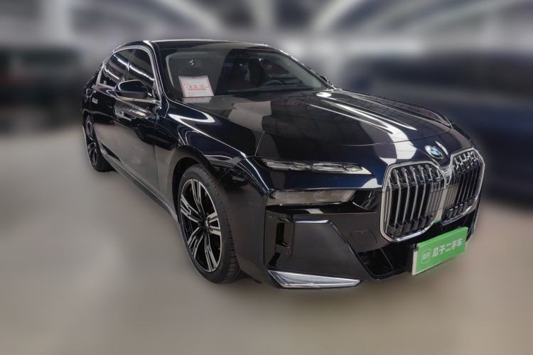 Used BMW 7 Series 2026 Model 740Li Leading-Edge M Sport Package Front Right 45 Deg