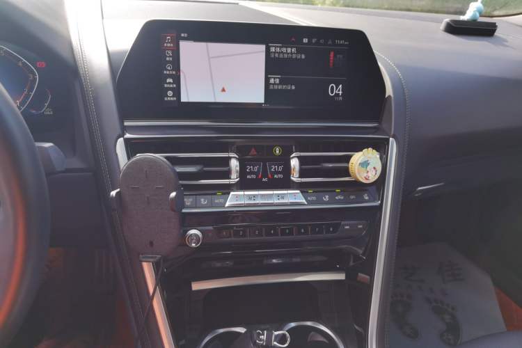 Used BMW 8 Series 2019 840i Convertible Coupe M Sport Package Audio And AC Panel