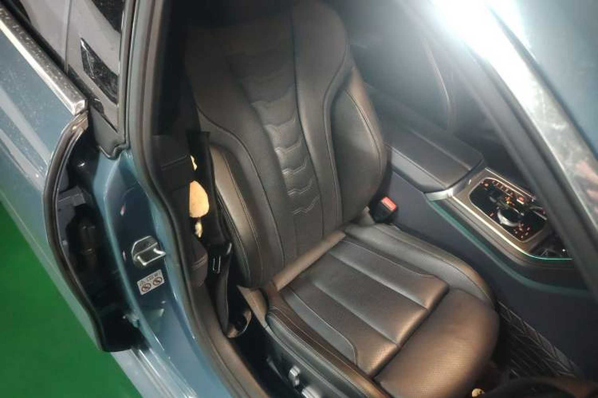 Used BMW 8 Series 2021 Facelift 840i Four-Door Coupe M Sport Package Right Front Seat