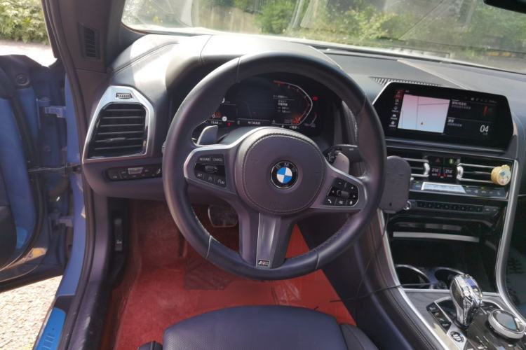 Used BMW 8 Series 2019 840i Convertible Coupe M Sport Package Steering Wheel