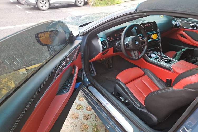 Used BMW 8 Series 2019 840i Convertible Coupe M Sport Package Driver Seat