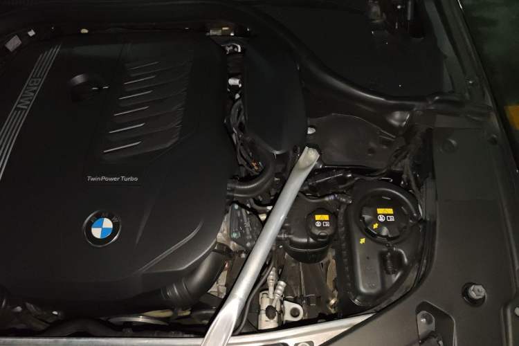 Used BMW 8 Series 2019 840i 4-Door Gran Coupe M Sport Package Engine Bay Left