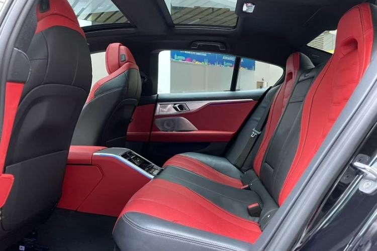 Used BMW 8 Series 2019 840i xDrive 4-Door Gran Coupe M Sport Package Interior 3