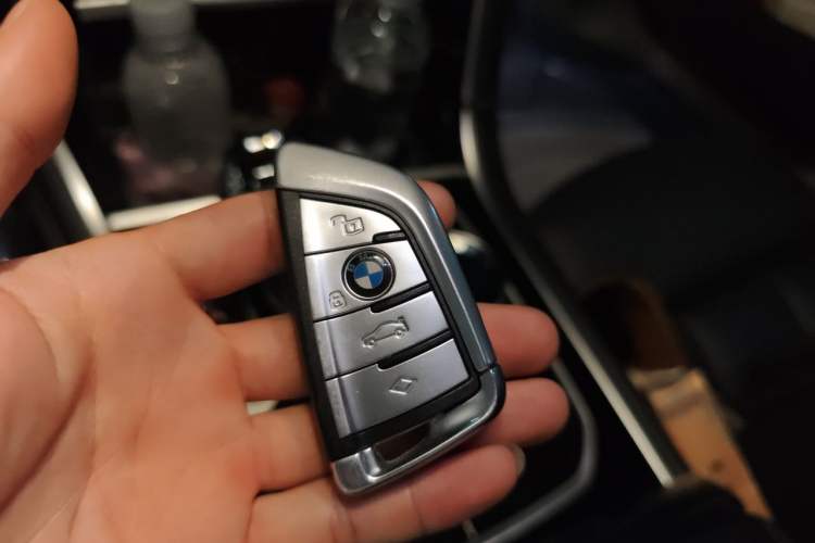 Used BMW 8 Series 2019 840i 4-Door Gran Coupe M Sport Package Vehicle Key