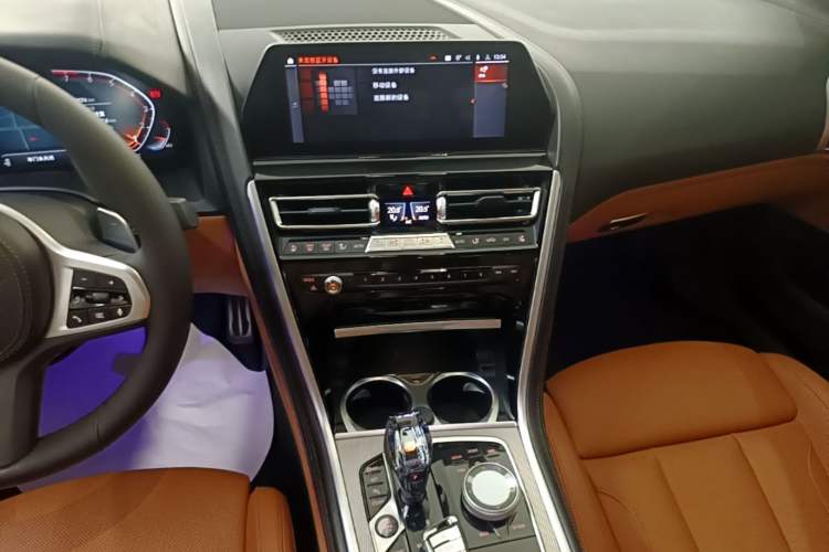 Used BMW 8 Series 2019 840i 4-Door Gran Coupe M Sport Package Audio And AC Panel