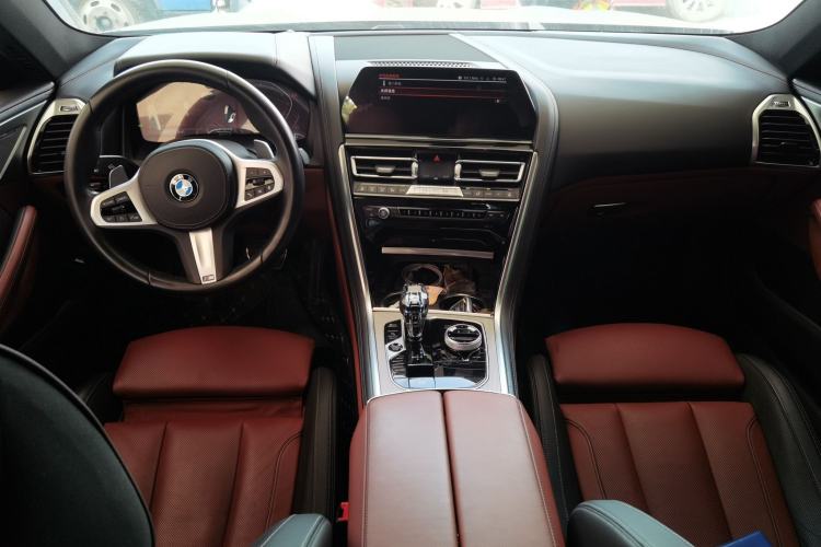 Used BMW 8 Series 2019 840i 4-Door Gran Coupe M Sport Package Center Console