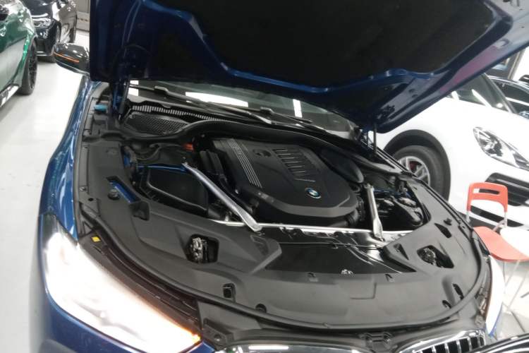 Used BMW 8 Series 2019 840i 4-Door Gran Coupe M Sport Package Engine Bay