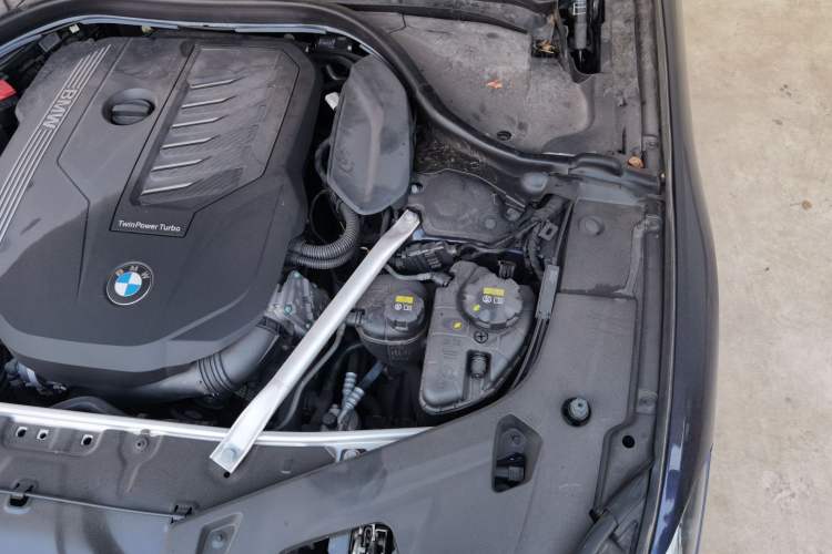 Used BMW 8 Series 2019 840i 4-Door Gran Coupe M Sport Package Engine Bay Left