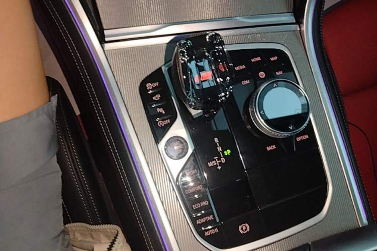 Used BMW 8 Series 2019 840i 4-Door Gran Coupe M Sport Package Gear Lever