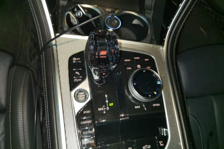 Used BMW 8 Series 2019 840i Convertible Coupe M Sport Package Gear Lever