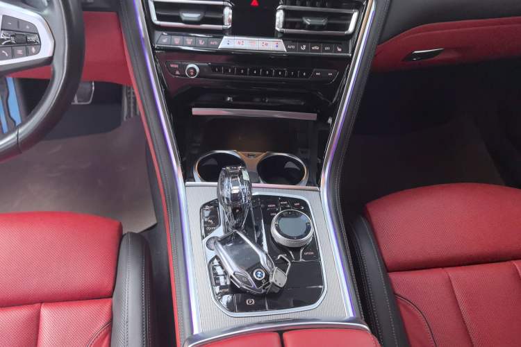 Used BMW 8 Series 2019 840i 4-Door Gran Coupe M Sport Package Gear Lever