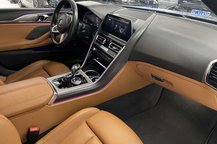 Used BMW 8 Series 2019 840i 4-Door Gran Coupe M Sport Package Interior 5