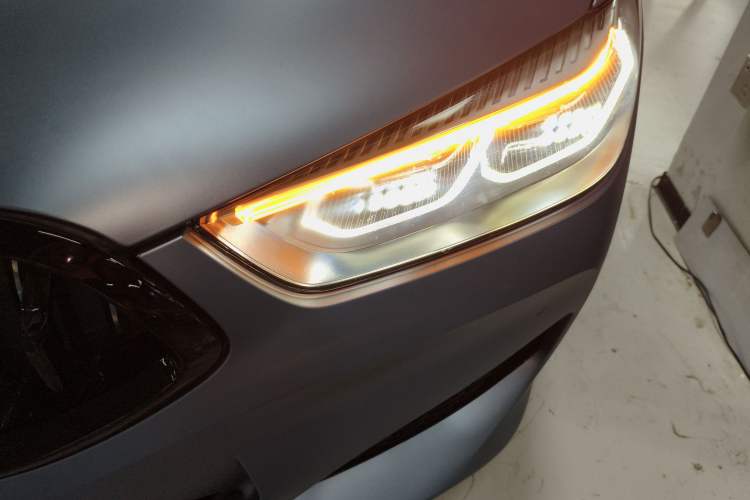 Used BMW 8 Series 2019 840i 4-Door Gran Coupe M Sport Package Left Front Headlight