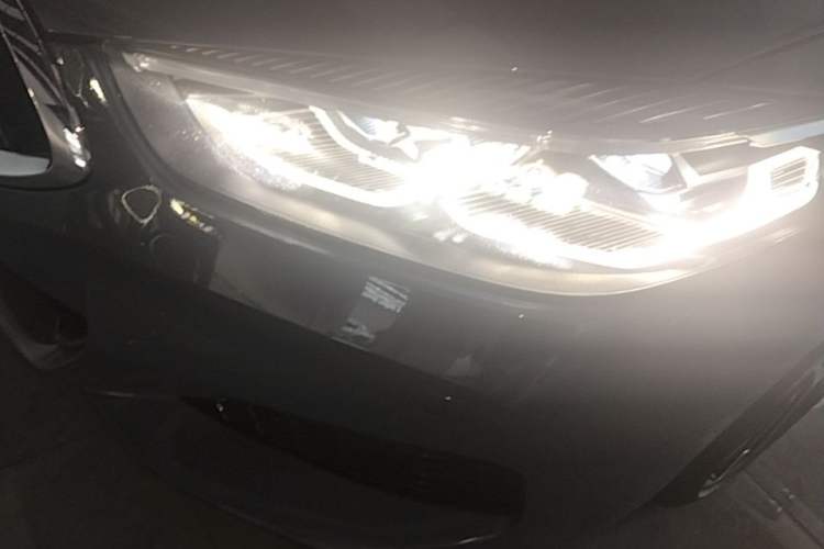 Used BMW 8 Series 2019 840i 4-Door Gran Coupe M Sport Package Left Front Headlight