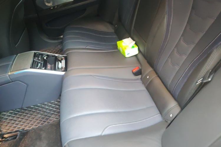 Used BMW 8 Series 2019 840i xDrive 4-Door Gran Coupe M Sport Package Left Rear Seat