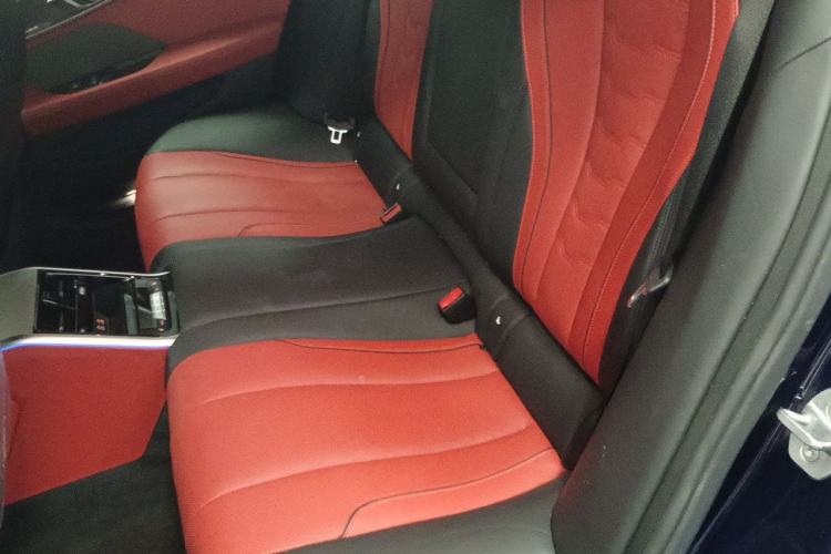 Used BMW 8 Series 2019 840i 4-Door Gran Coupe M Sport Package Left Rear Seat