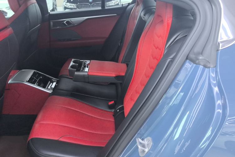 Used BMW 8 Series 2019 840i 4-Door Gran Coupe M Sport Package Left Rear Seat