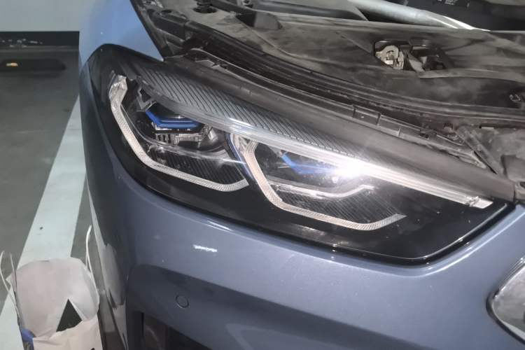 Used BMW 8 Series 2019 840i xDrive 4-Door Gran Coupe M Sport Package Right Front Headlight