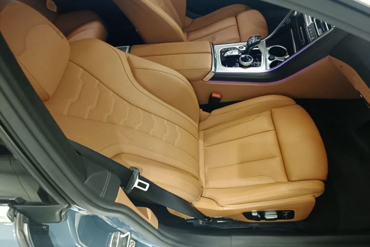 Used BMW 8 Series 2019 840i 4-Door Gran Coupe M Sport Package Right Front Seat