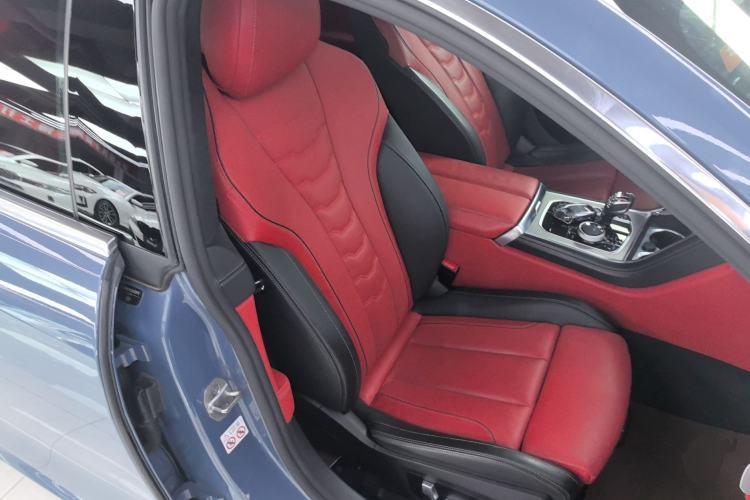 Used BMW 8 Series 2019 840i 4-Door Gran Coupe M Sport Package Right Front Seat