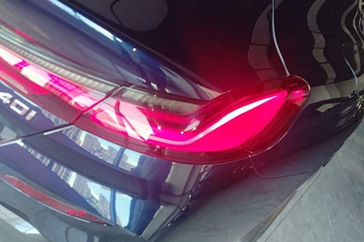 Used BMW 8 Series 2019 840i 4-Door Gran Coupe M Sport Package Right Rear Taillight