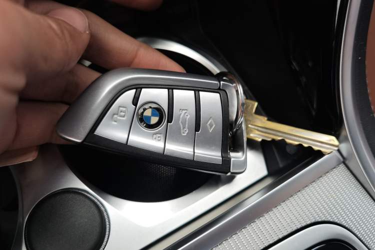Used BMW 8 Series 2019 840i 4-Door Gran Coupe M Sport Package Vehicle Key