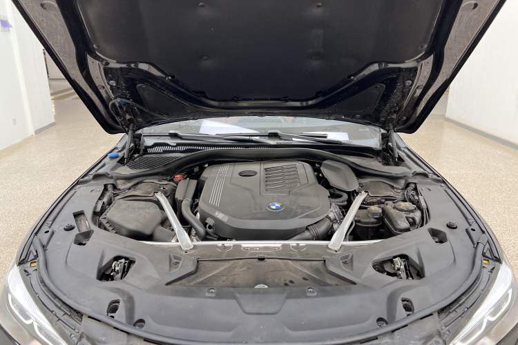 Used BMW 8 Series 2019 840i Convertible Coupe M Sport Package Exterior 14