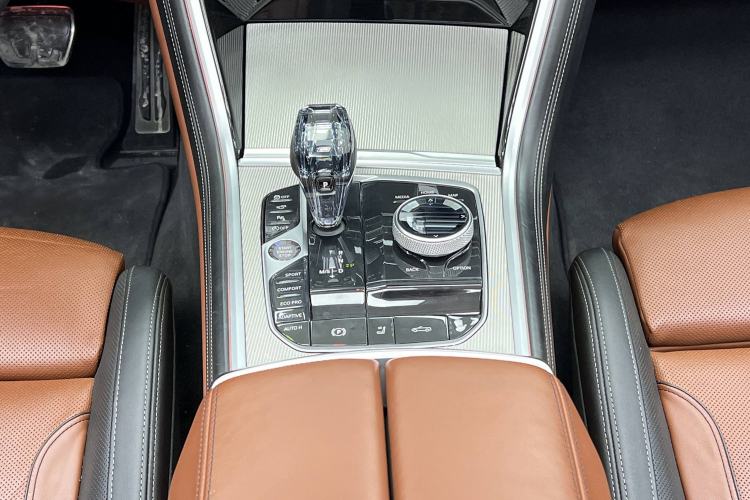 Used BMW 8 Series 2019 840i Convertible Coupe M Sport Package Interior 11
